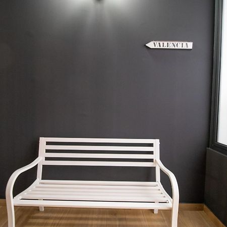 Bedtime Suites By Concept Flats บาเลนเซีย ภายนอก รูปภาพ