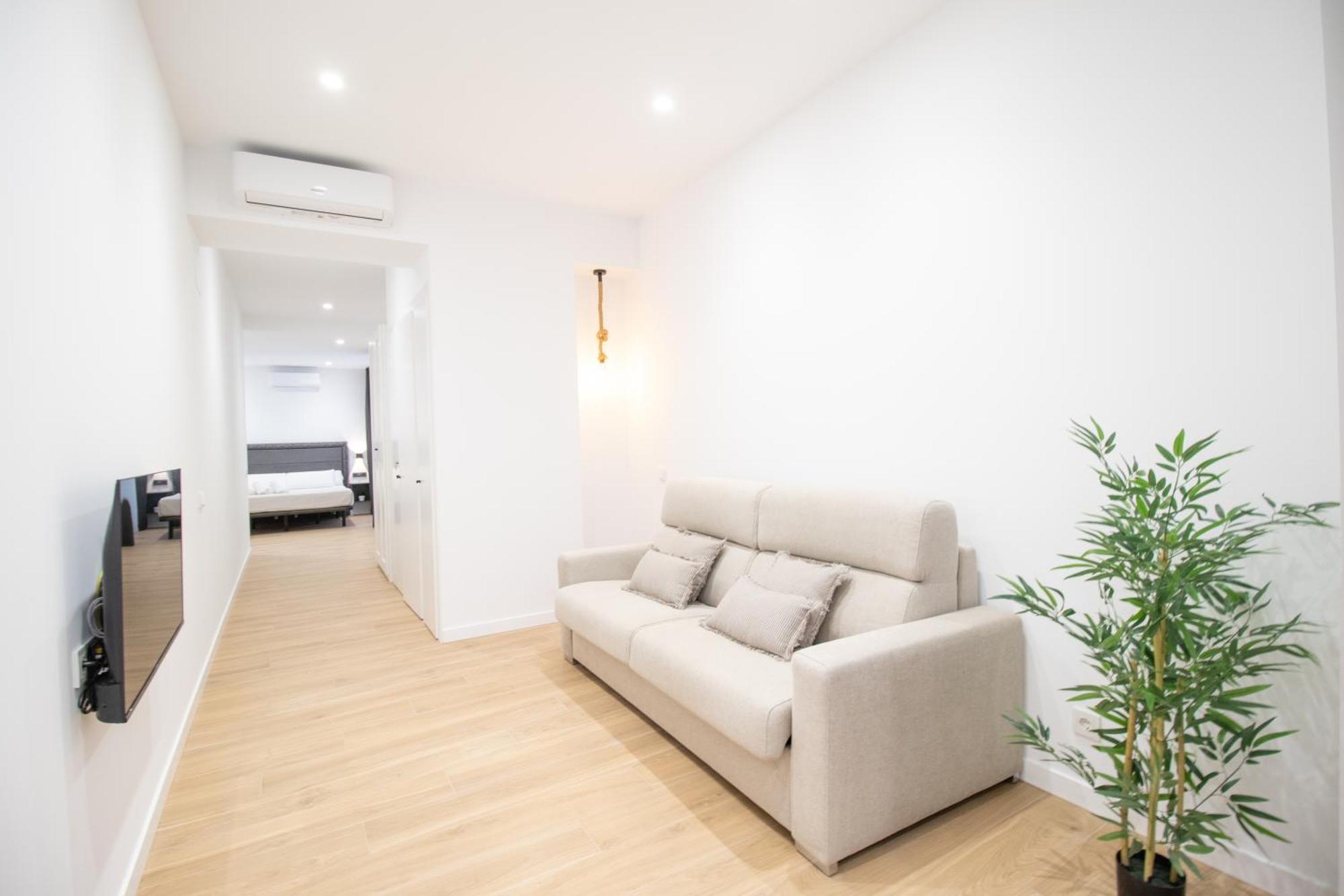 Bedtime Suites By Concept Flats บาเลนเซีย ภายนอก รูปภาพ