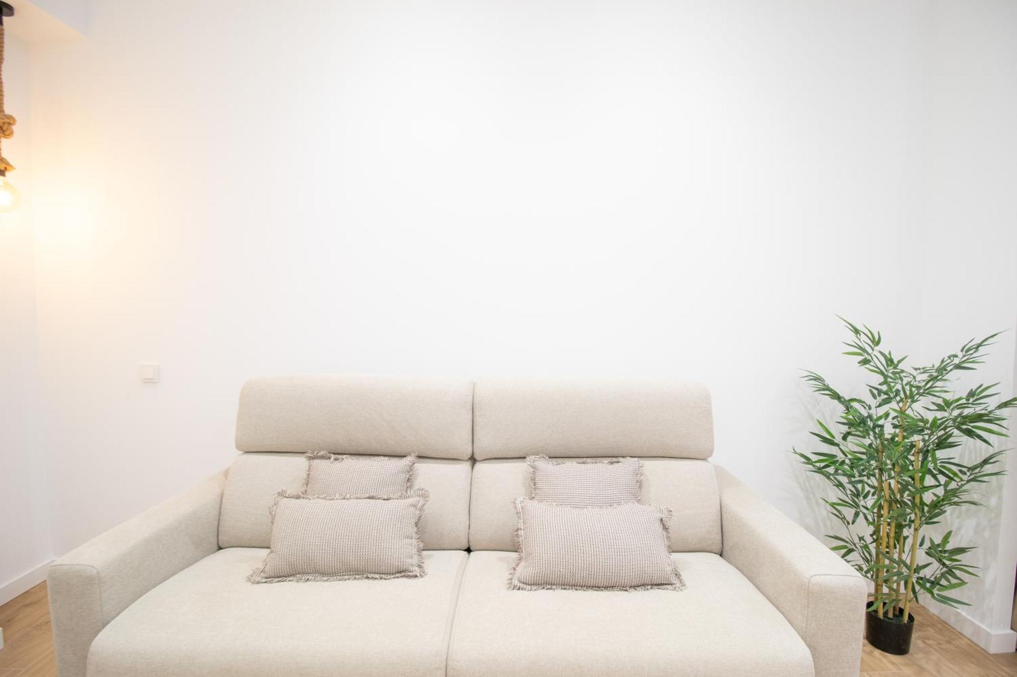 Bedtime Suites By Concept Flats บาเลนเซีย ภายนอก รูปภาพ