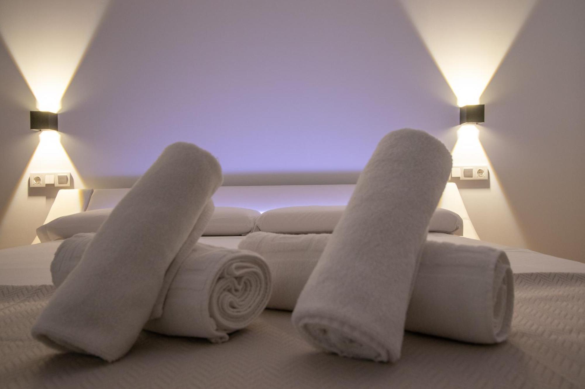 Bedtime Suites By Concept Flats บาเลนเซีย ภายนอก รูปภาพ