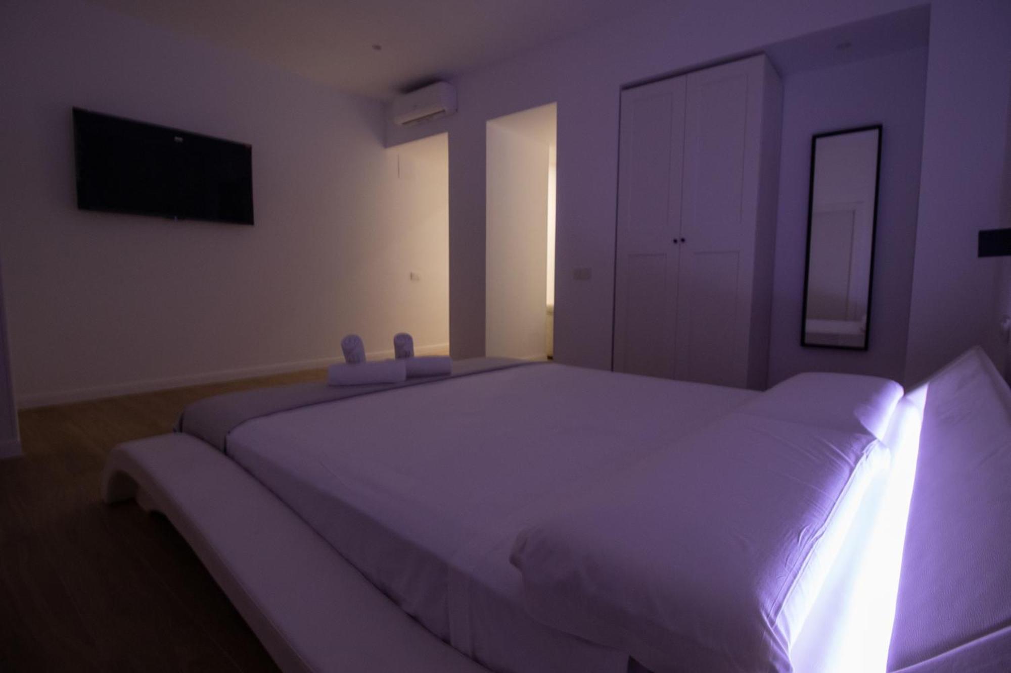 Bedtime Suites By Concept Flats บาเลนเซีย ภายนอก รูปภาพ