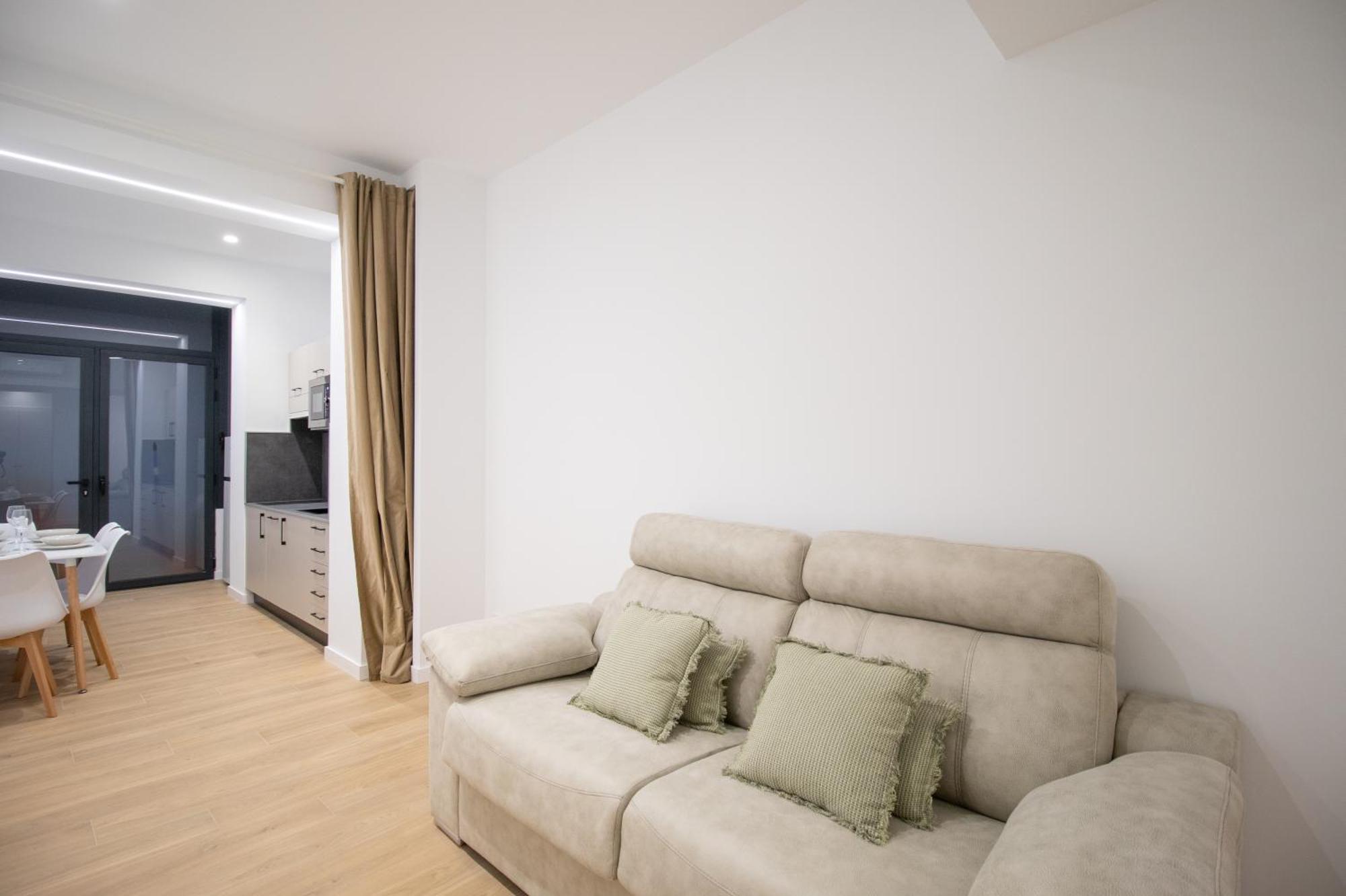 Bedtime Suites By Concept Flats บาเลนเซีย ภายนอก รูปภาพ